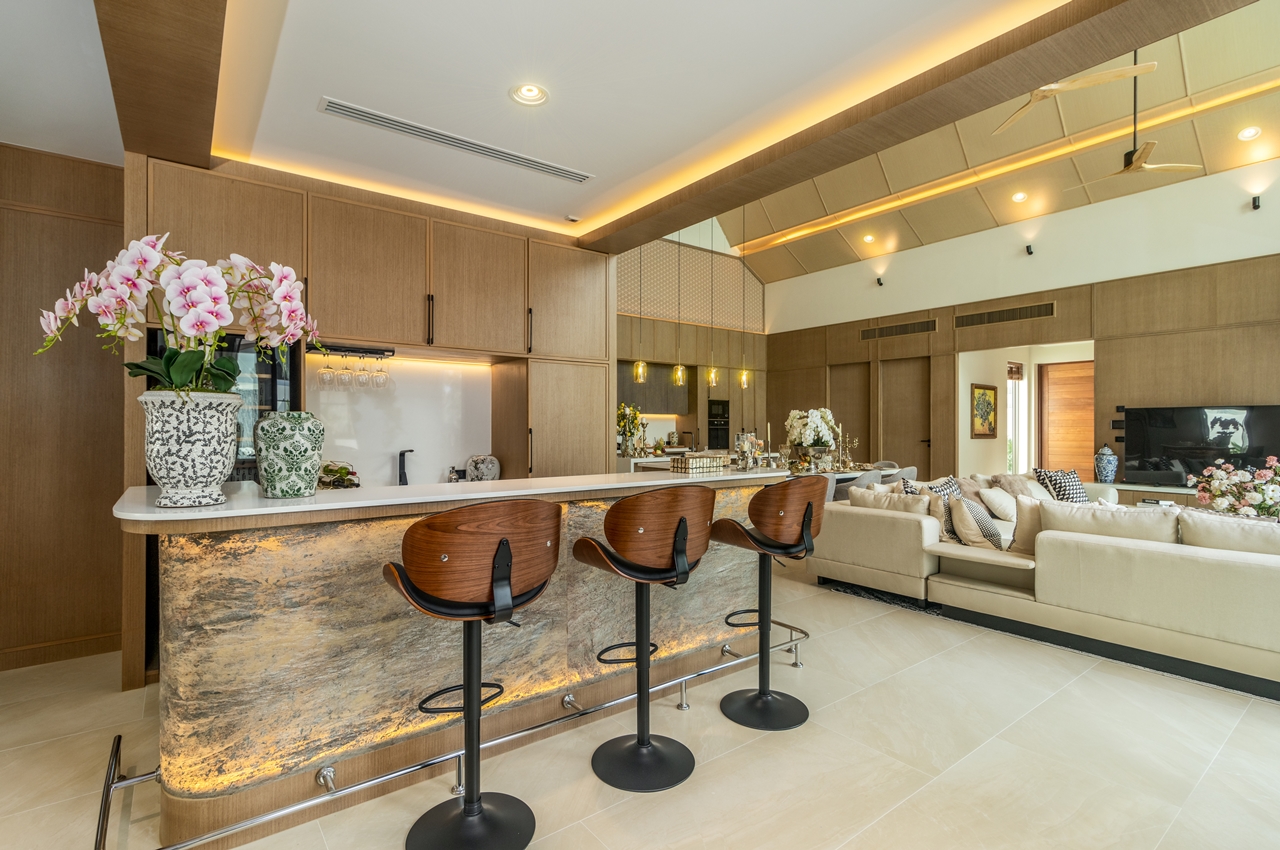 Erawana Grand 8